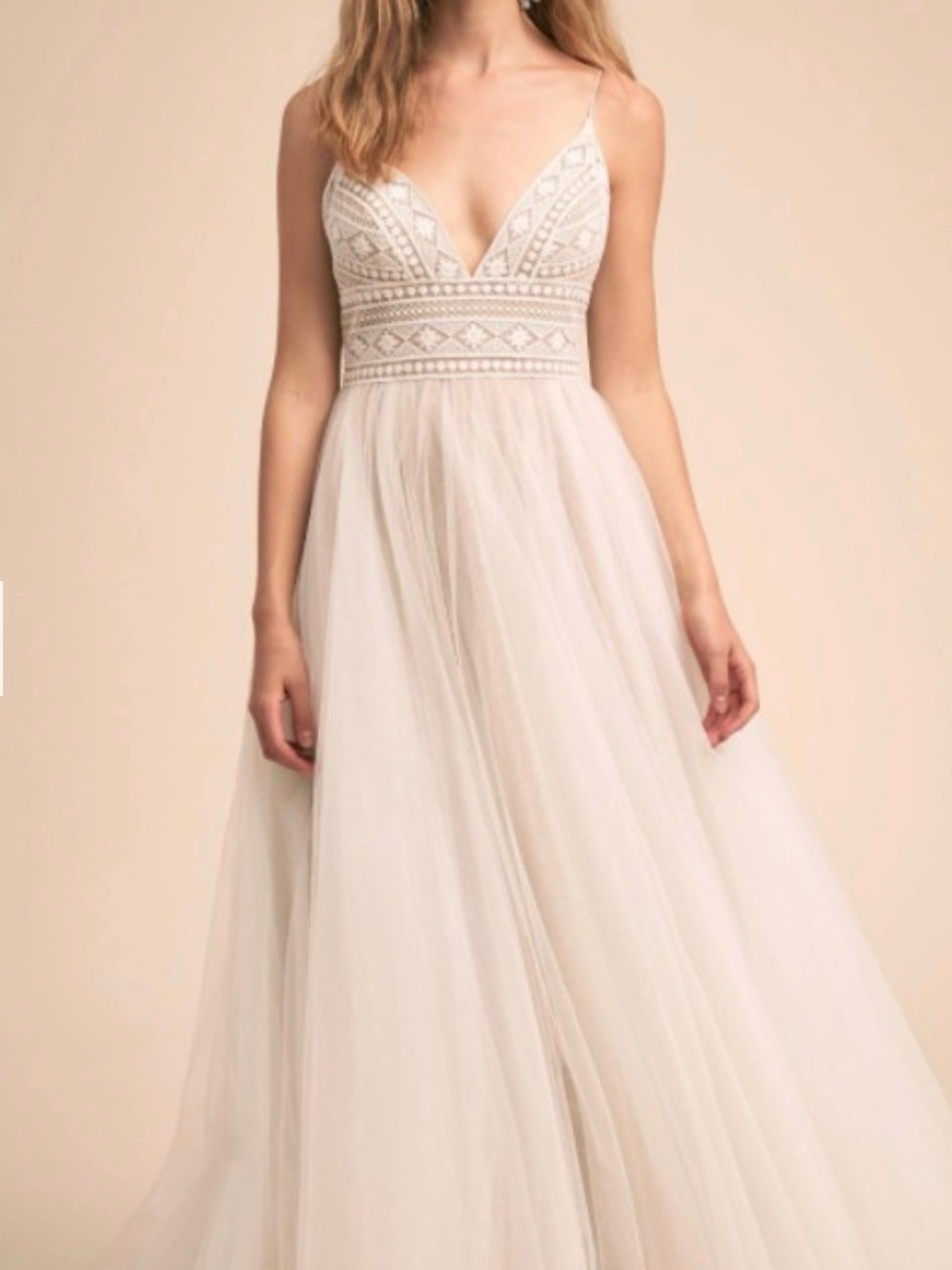 Spaghetti-Strap Ivory Tulle Beach Wedding Gown